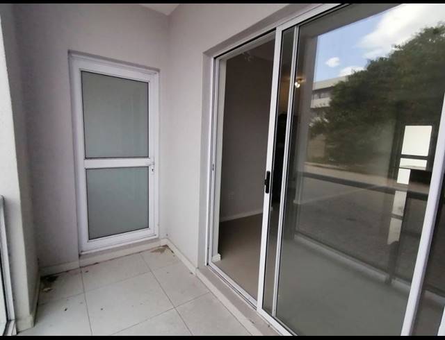 2 bed property to rent in LANSDOWNE